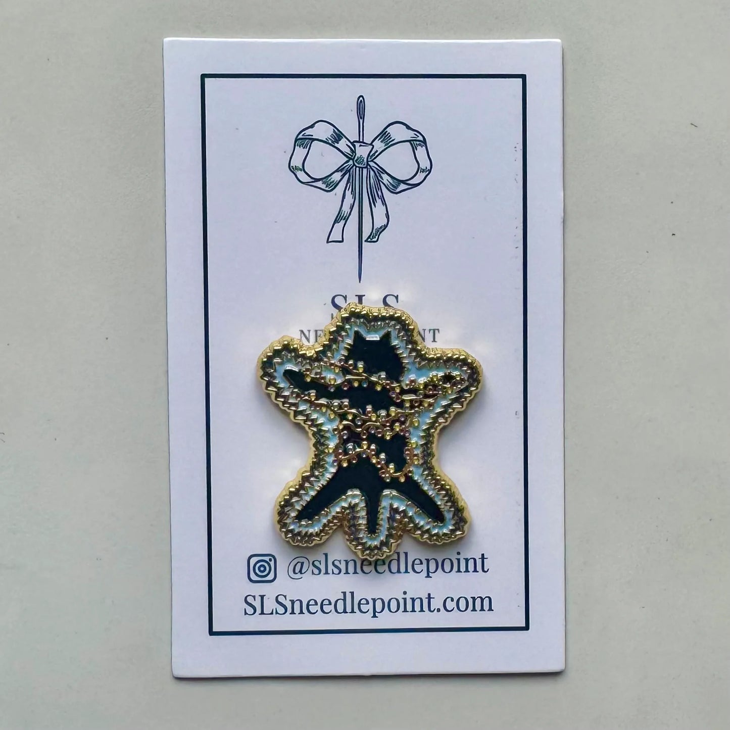 Fried Cat Needle Minder