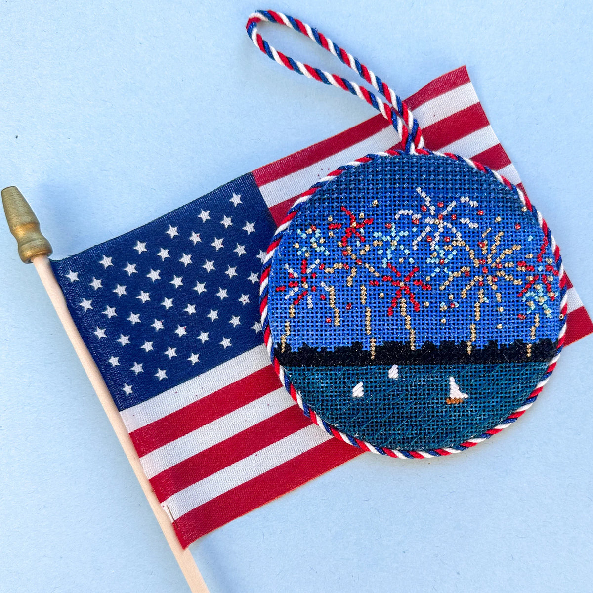 4th of July Fireworks Round Needlepoint Canvas & Stitch Guide