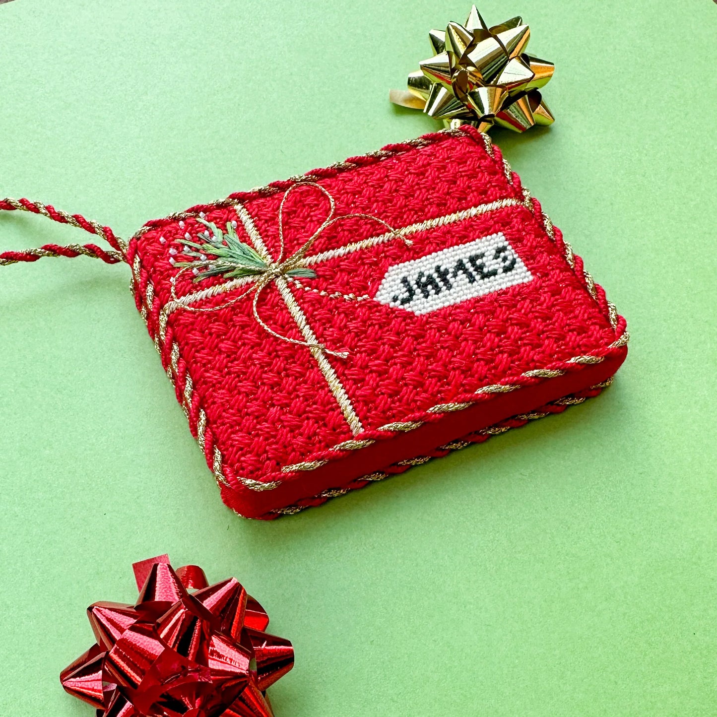 Red Present with Tag Needlepoint Canvas & Stitch Guide