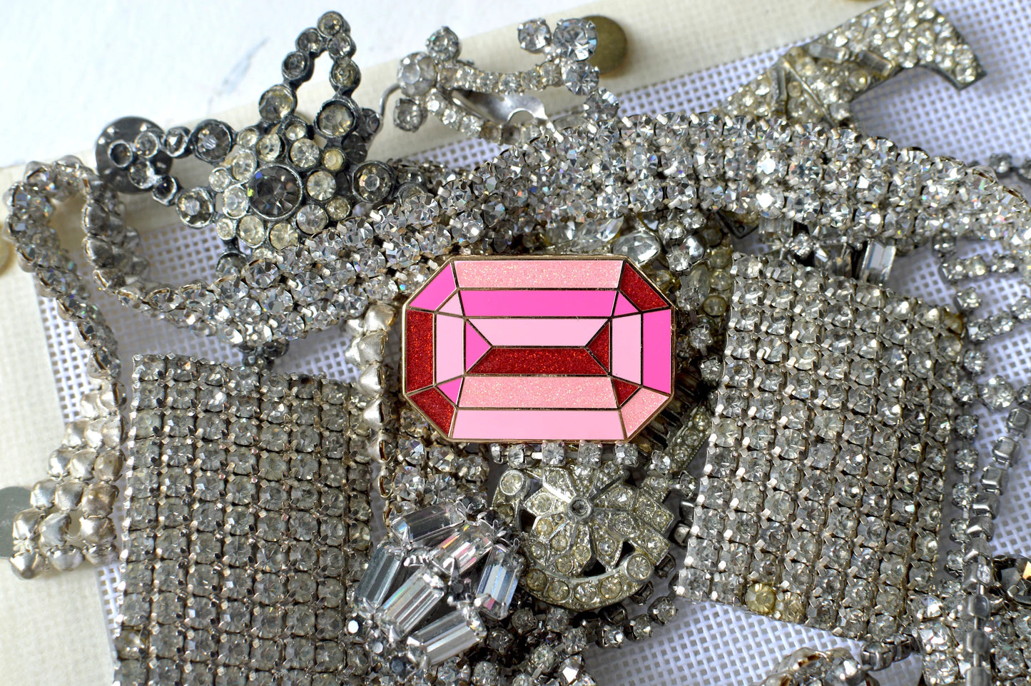 Pink Gem Needle Minder
