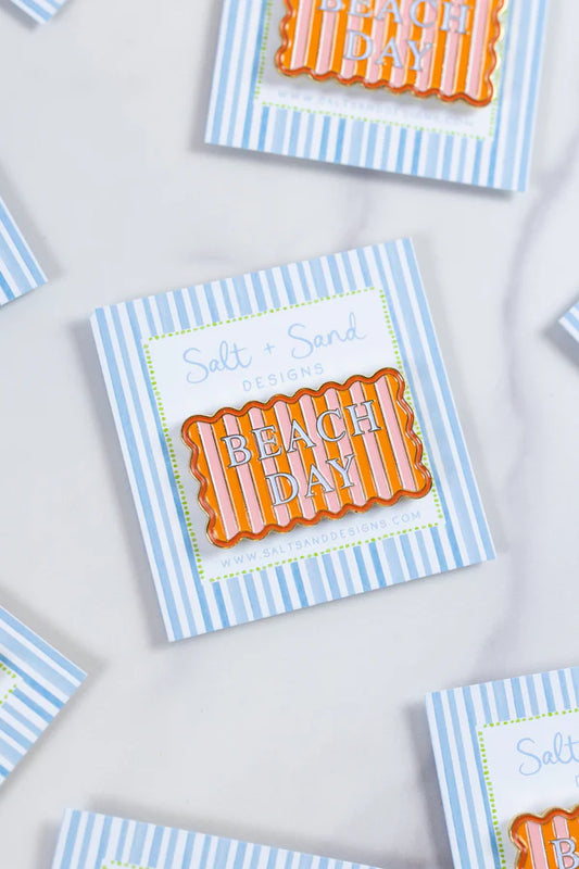 Beach Day Needle Minder