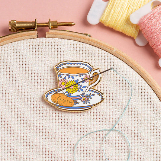 Teacup Needle Minder